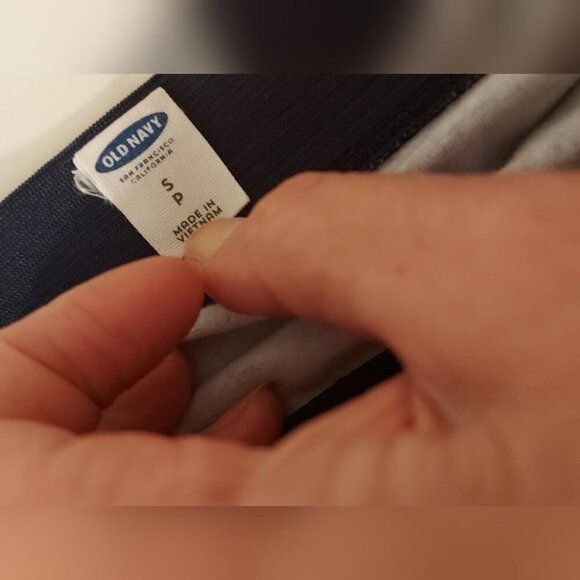 Old Navy Floral Print Pencil Skirt Office to Brunch Outfit Essential Preppy - Picture 5 of 8